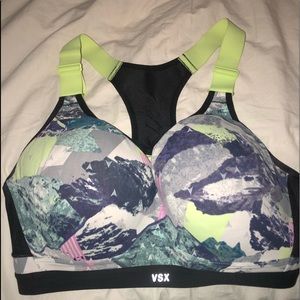 Victoria Secret Sports Bra